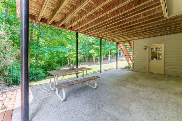 1571 Halisport Lake Drive NW, Kennesaw, GA 30152