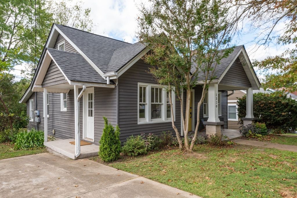 1320 McAlpine Ave, Nashville, TN 37216