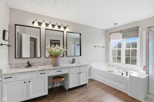 15520 Alameda Place, Westfield, IN 46074