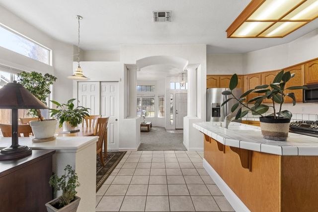 5316 Heritage Ct, Rocklin, CA 95765