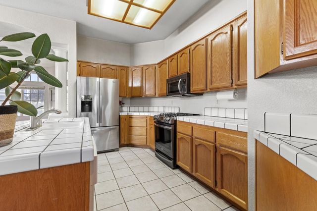 5316 Heritage Ct, Rocklin, CA 95765