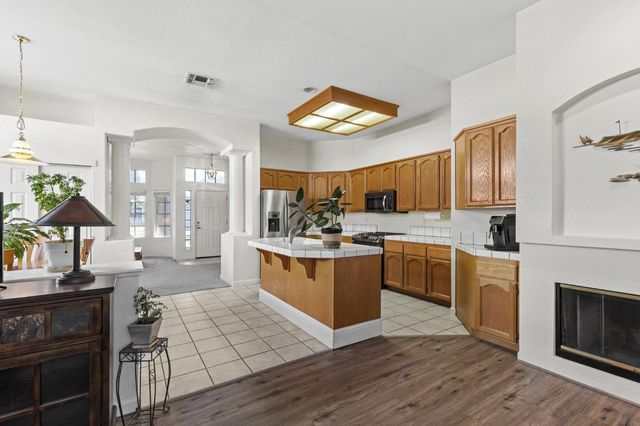 5316 Heritage Ct, Rocklin, CA 95765