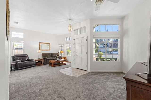 5316 Heritage Ct, Rocklin, CA 95765