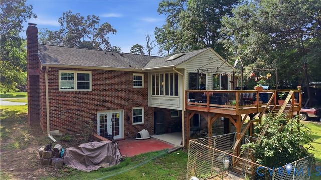 10258 Malabar Cir, Mechanicsville, VA 23116