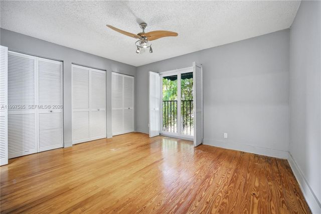 690 SE 23rd Ave 4, Pompano Beach, FL 33062