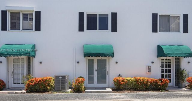 690 SE 23rd Ave 4, Pompano Beach, FL 33062