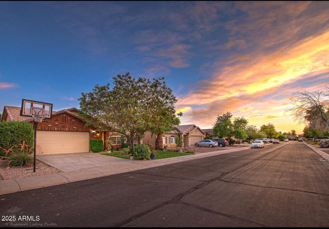 4945 E SHAPINSAY Drive, San Tan Valley, AZ 85140