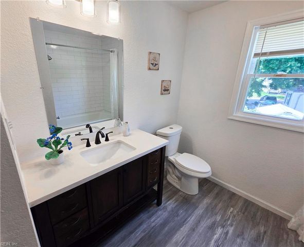 2216 Deep Creek BLVD, Portsmouth, VA 23704
