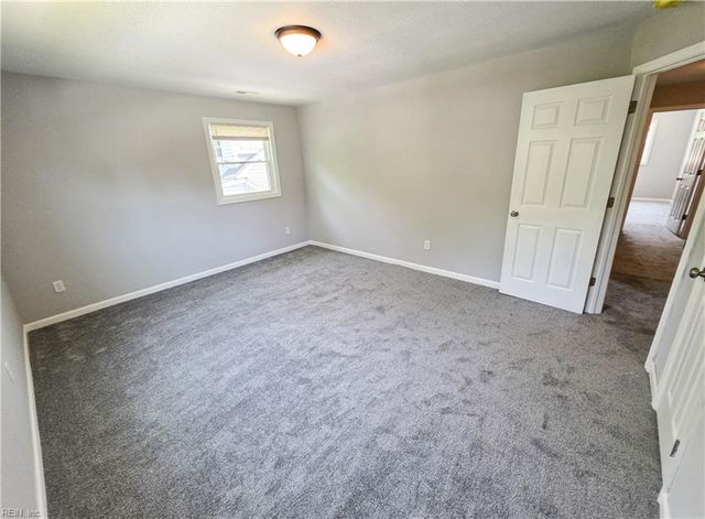 2216 Deep Creek BLVD, Portsmouth, VA 23704