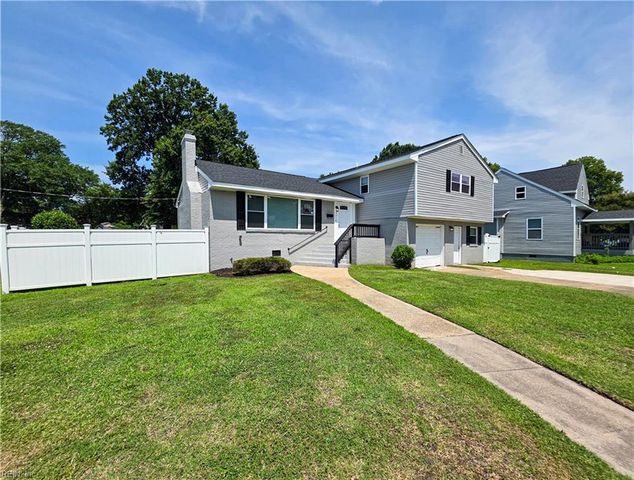 2216 Deep Creek BLVD, Portsmouth, VA 23704