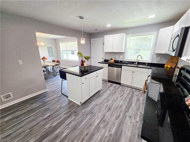 2216 Deep Creek BLVD, Portsmouth, VA 23704