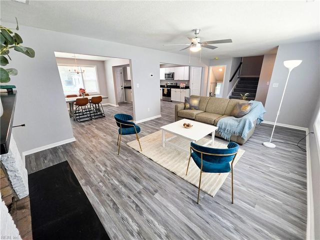 2216 Deep Creek BLVD, Portsmouth, VA 23704