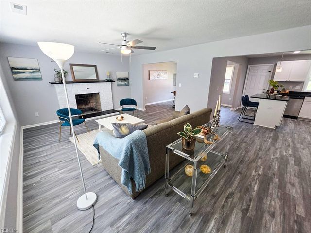 2216 Deep Creek BLVD, Portsmouth, VA 23704