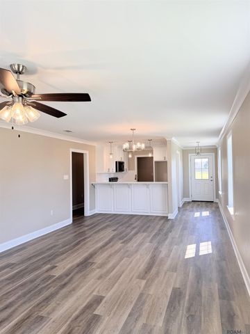 58898 Annex St, Plaquemine, LA 70764