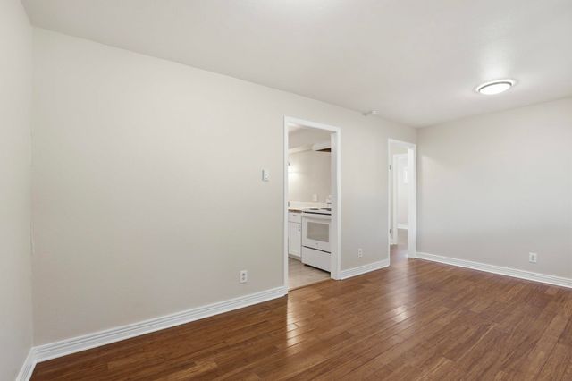 3216 & 3218 N N MAPLE St, Spokane, WA 99205