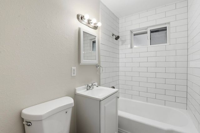 3216 & 3218 N N MAPLE St, Spokane, WA 99205