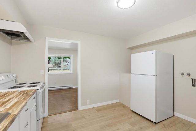3216 & 3218 N N MAPLE St, Spokane, WA 99205