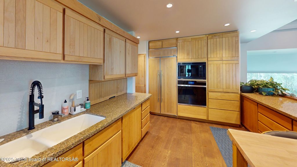 855 N BAR Y Road, Jackson, WY 83001 photo 13