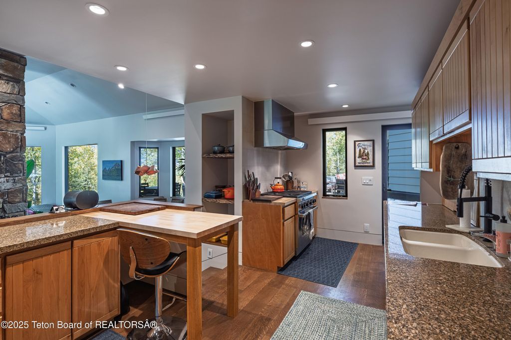 855 N BAR Y Road, Jackson, WY 83001 photo 14