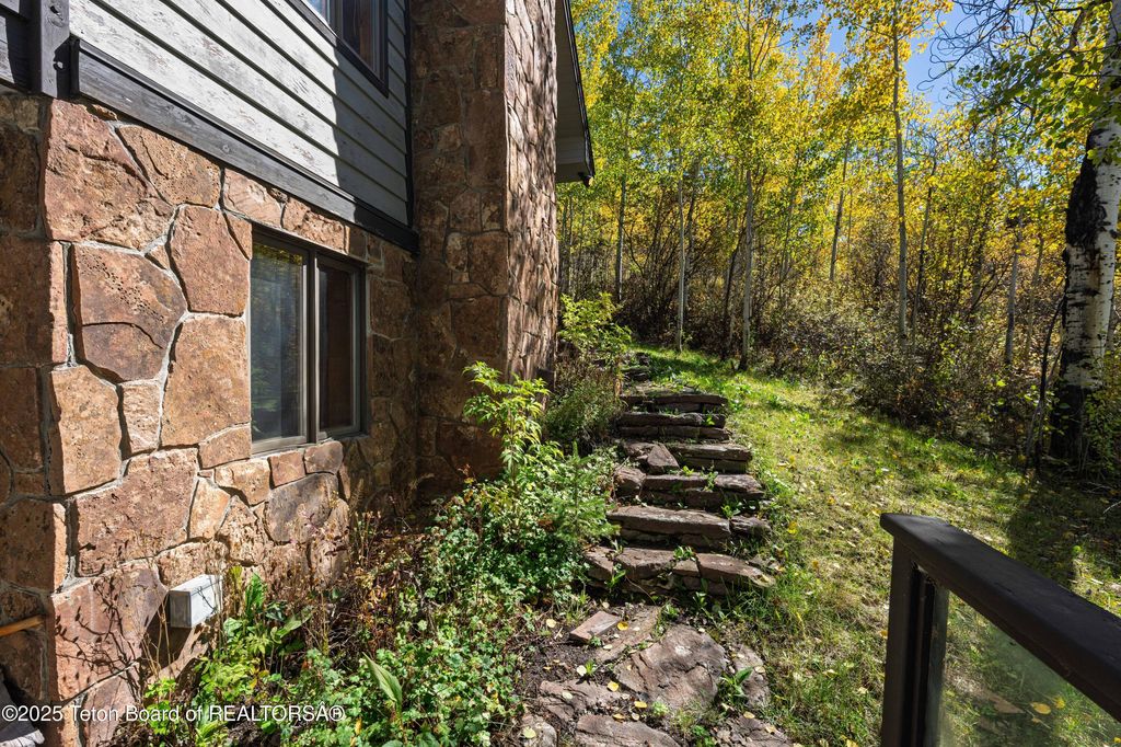 855 N BAR Y Road, Jackson, WY 83001 photo 42