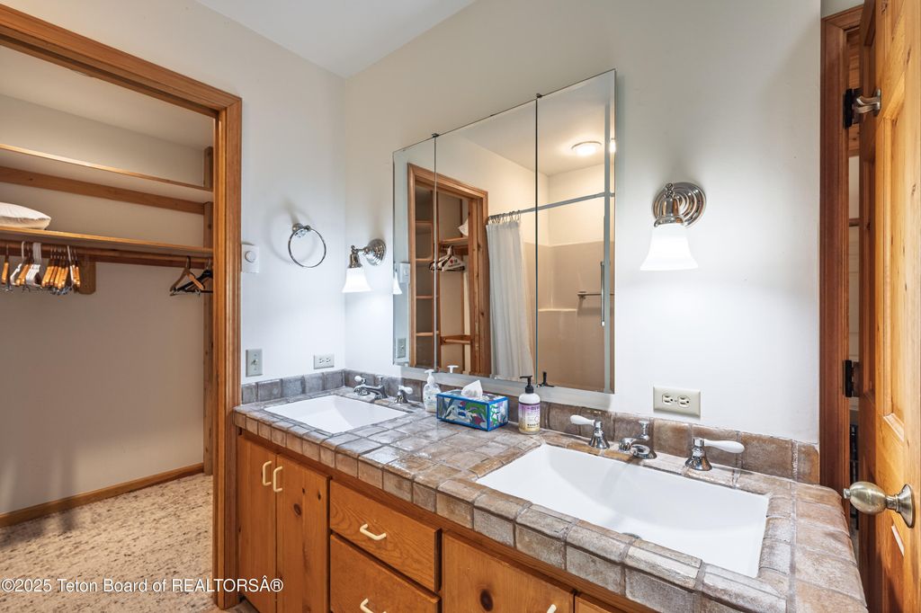 855 N BAR Y Road, Jackson, WY 83001 photo 52