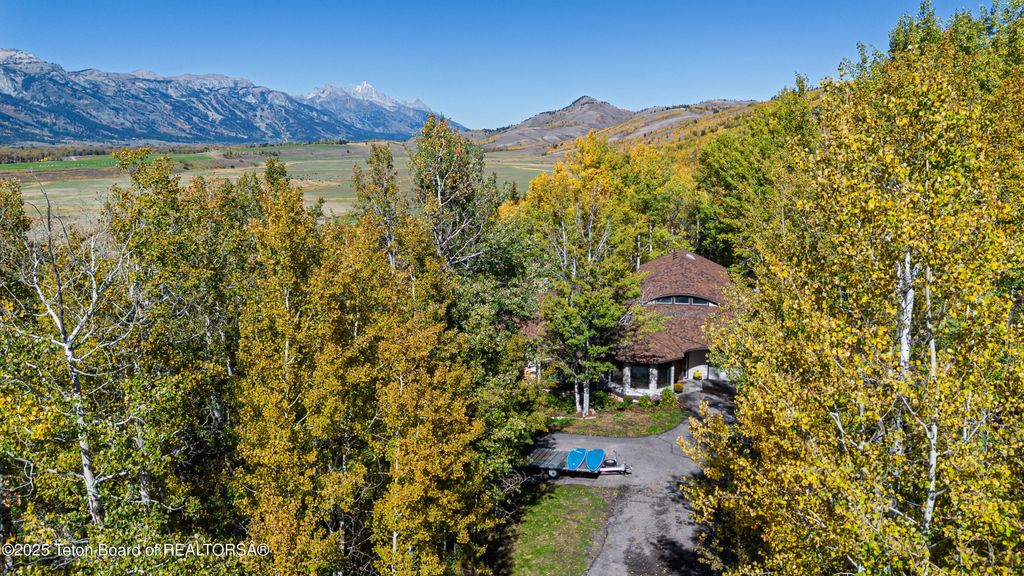 855 N BAR Y Road, Jackson, WY 83001 photo 9