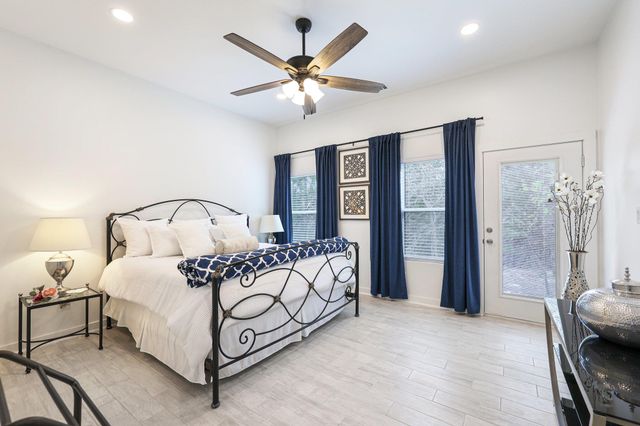 117 Golf Crest DR C, Wimberley, TX 78676