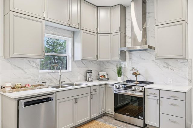 117 Golf Crest DR C, Wimberley, TX 78676