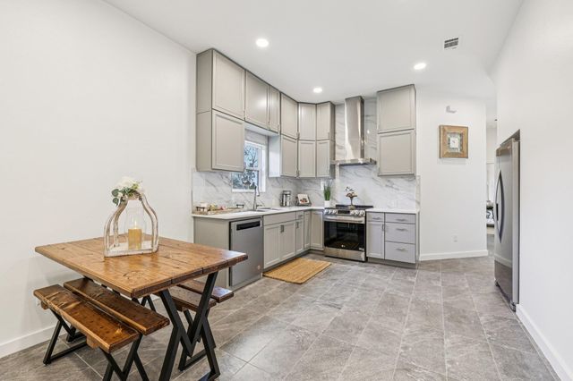 117 Golf Crest DR C, Wimberley, TX 78676