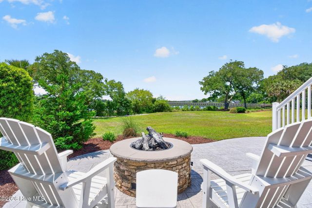 512 Twisted Oak Lane, Sunset Beach, NC 28468