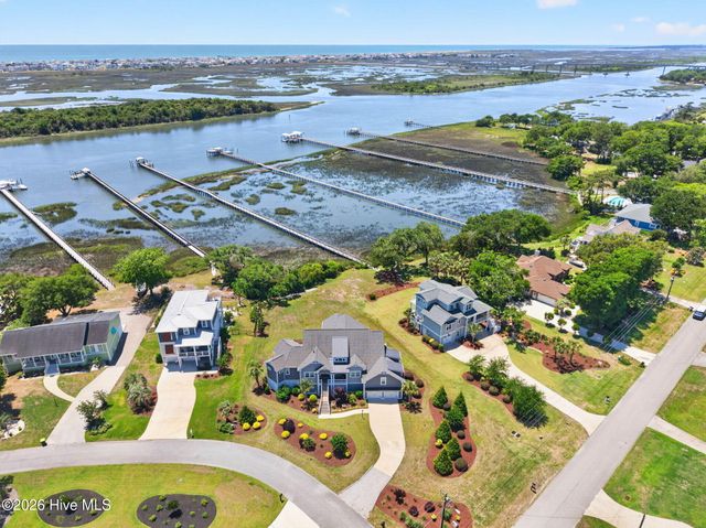 512 Twisted Oak Lane, Sunset Beach, NC 28468