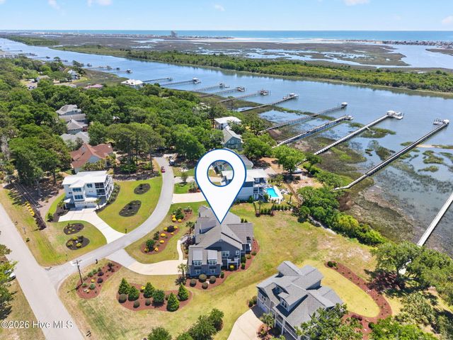 512 Twisted Oak Lane, Sunset Beach, NC 28468