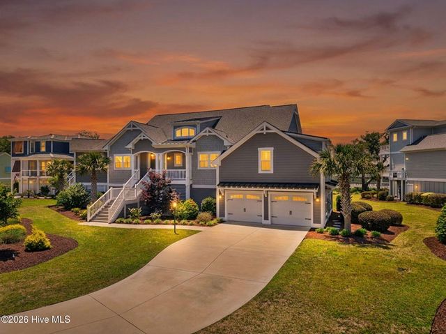 512 Twisted Oak Lane, Sunset Beach, NC 28468