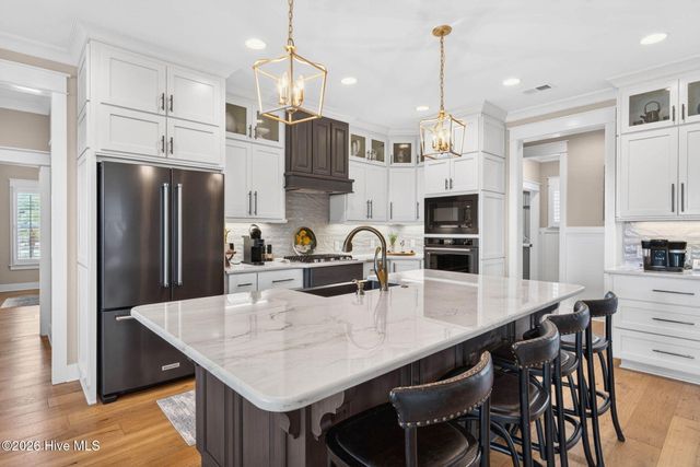 512 Twisted Oak Lane, Sunset Beach, NC 28468