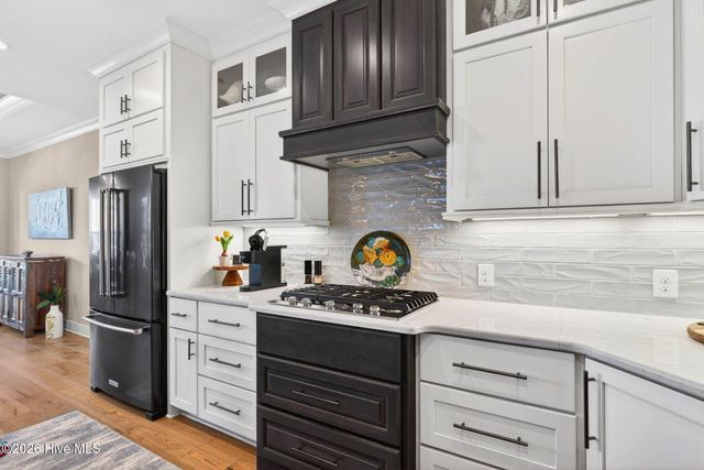 512 Twisted Oak Lane, Sunset Beach, NC 28468