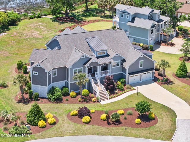 512 Twisted Oak Lane, Sunset Beach, NC 28468