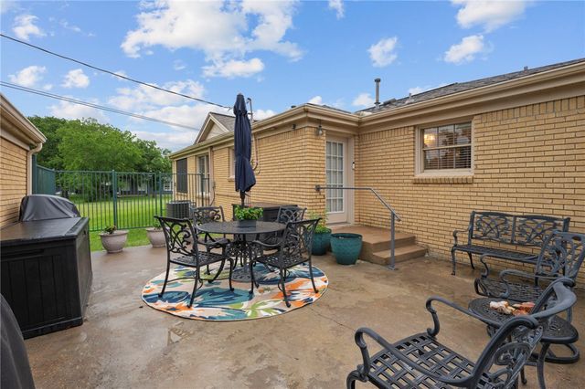 516 Avondale Avenue, Bryan, TX 77802