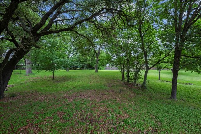 516 Avondale Avenue, Bryan, TX 77802