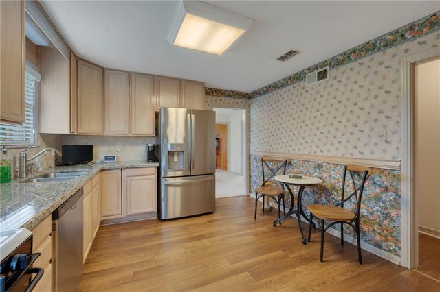 516 Avondale Avenue, Bryan, TX 77802