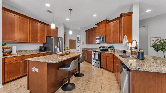 1826 ALTAVISTA CIRCLE, Lakeland, FL 33810