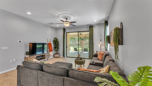 1826 ALTAVISTA CIRCLE, Lakeland, FL 33810