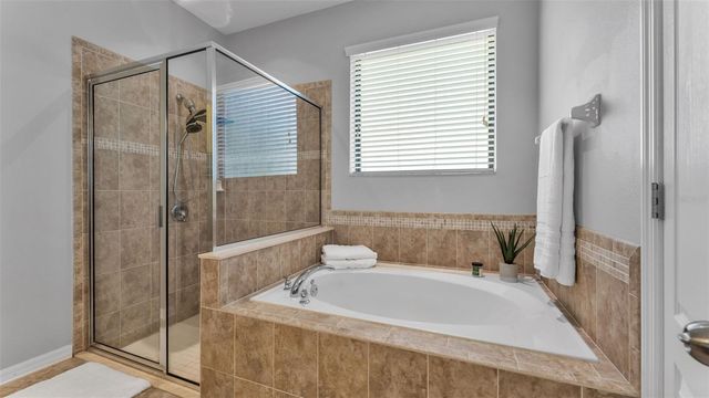 1826 ALTAVISTA CIRCLE, Lakeland, FL 33810