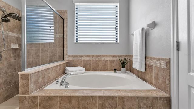 1826 ALTAVISTA CIRCLE, Lakeland, FL 33810