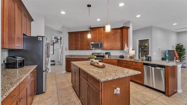 1826 ALTAVISTA CIRCLE, Lakeland, FL 33810