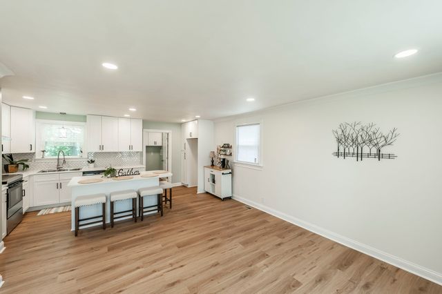 112 Crestmont Dr, Hendersonville, TN 37075