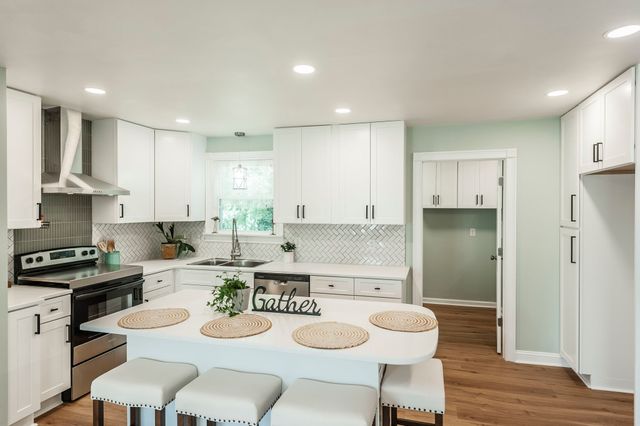 112 Crestmont Dr, Hendersonville, TN 37075