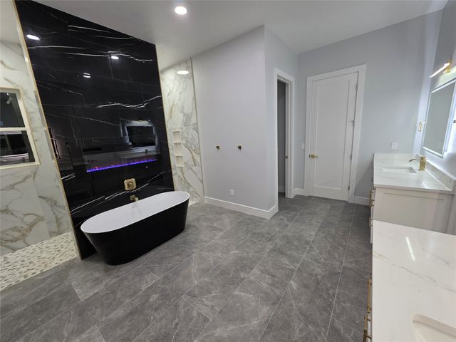 109 Homestead Lane, Waxahachie, TX 75165