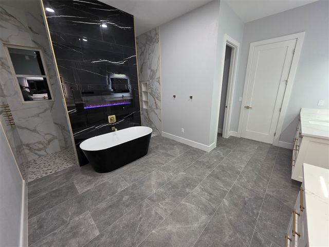 109 Homestead Lane, Waxahachie, TX 75165