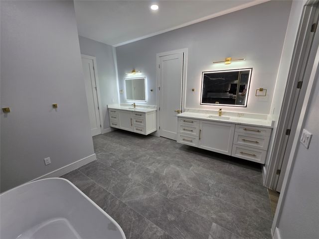 109 Homestead Lane, Waxahachie, TX 75165