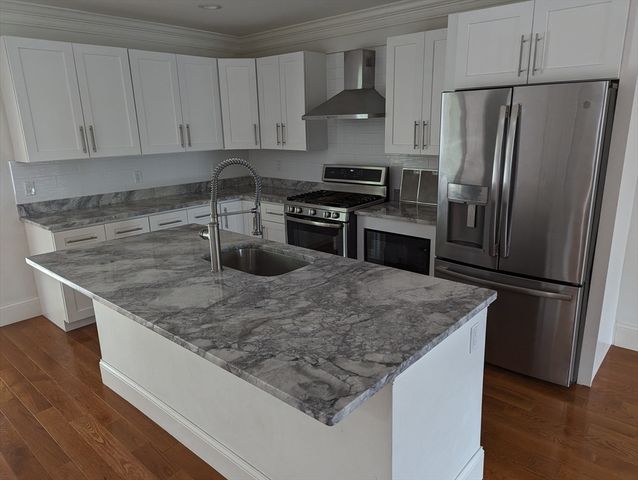 73 Broadway 1, Chelsea, MA 02150